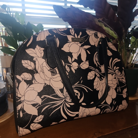 KATE SPADE - Picture 2 of 4